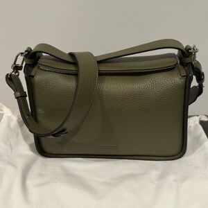THE HORSE Clementine Crossbody / Shoulder in OLIVE Pebbled Leather